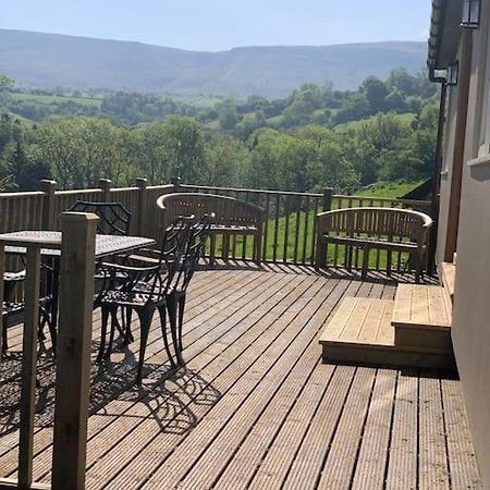 Cottage With Outstanding Views Velindre  Luaran gambar