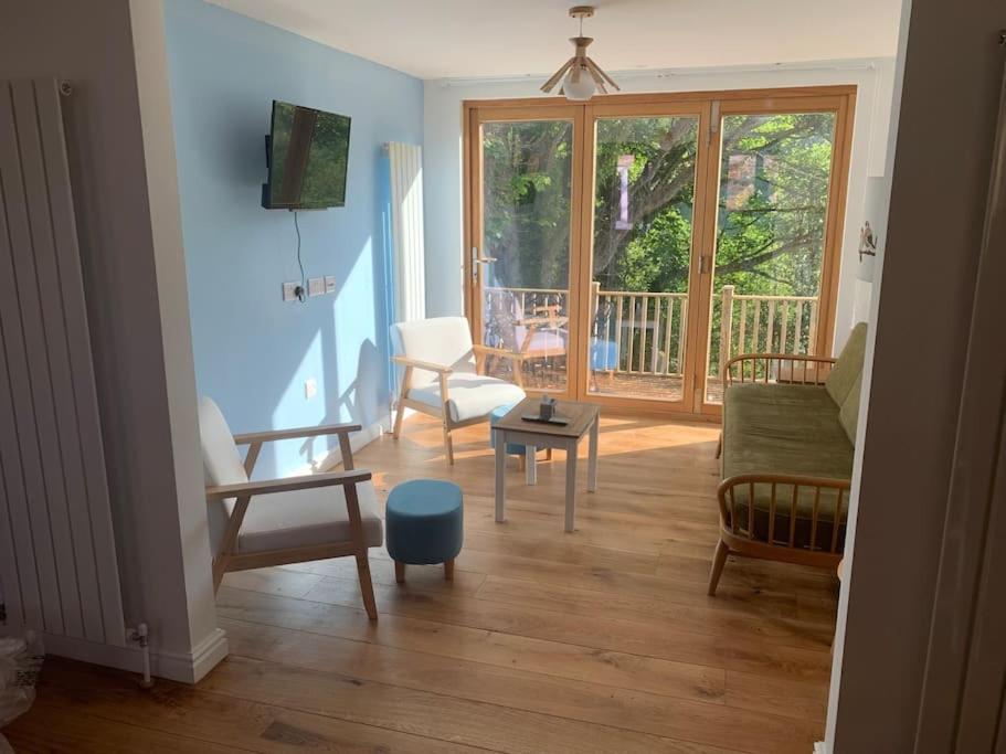 Cottage With Outstanding Views Velindre  Luaran gambar